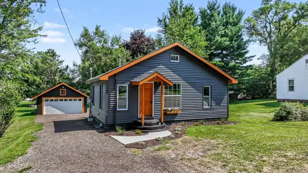 121 E Olds Street, Hartford, MI 49057