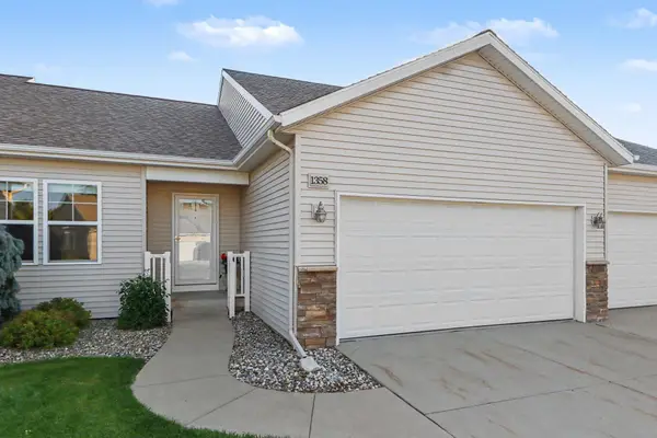 1358 S Village Circle, Kalamazoo, MI 49009