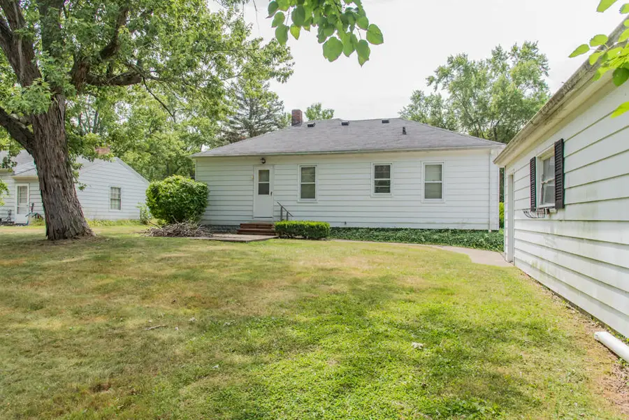 341 E Glenguile Avenue, Kalamazoo, MI 49004 - #3