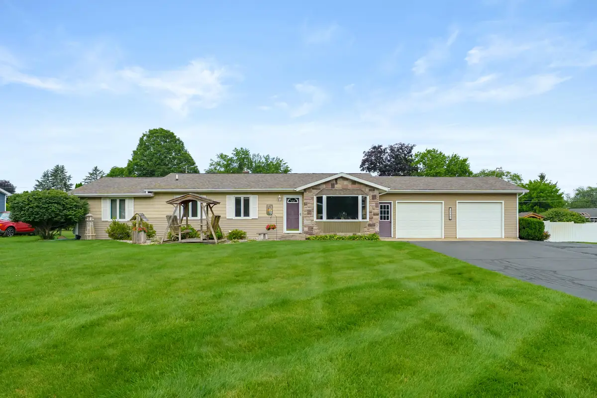 47260 Klett Road, Waverly, MI 49079 - #1