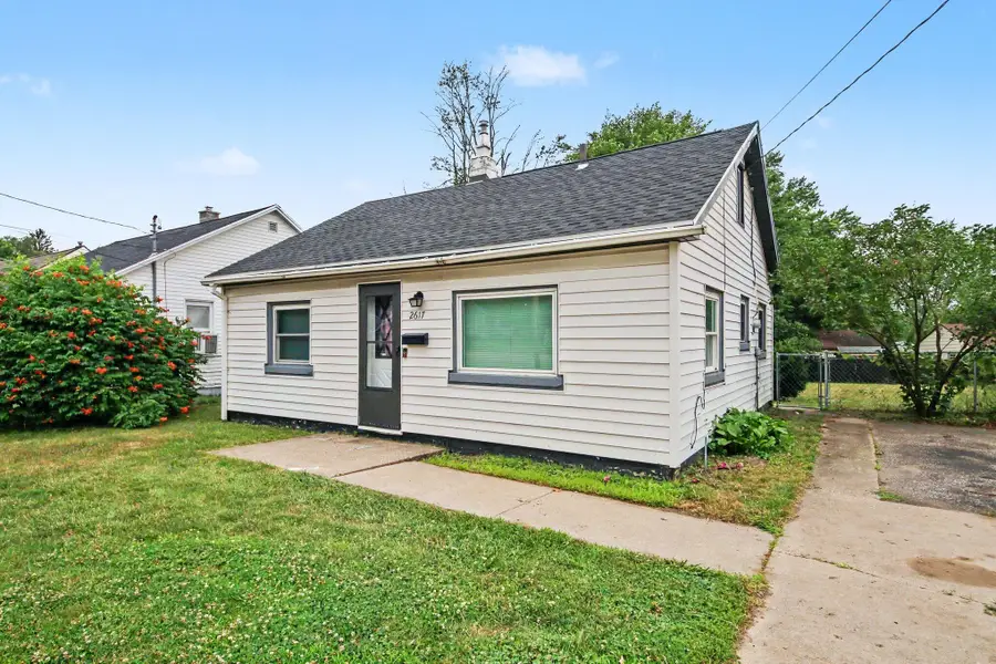 2617 Clyde Park Avenue SW, Wyoming, MI 49509 - #2