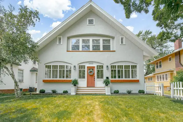 2332 Oakland Drive, Kalamazoo, MI 49008
