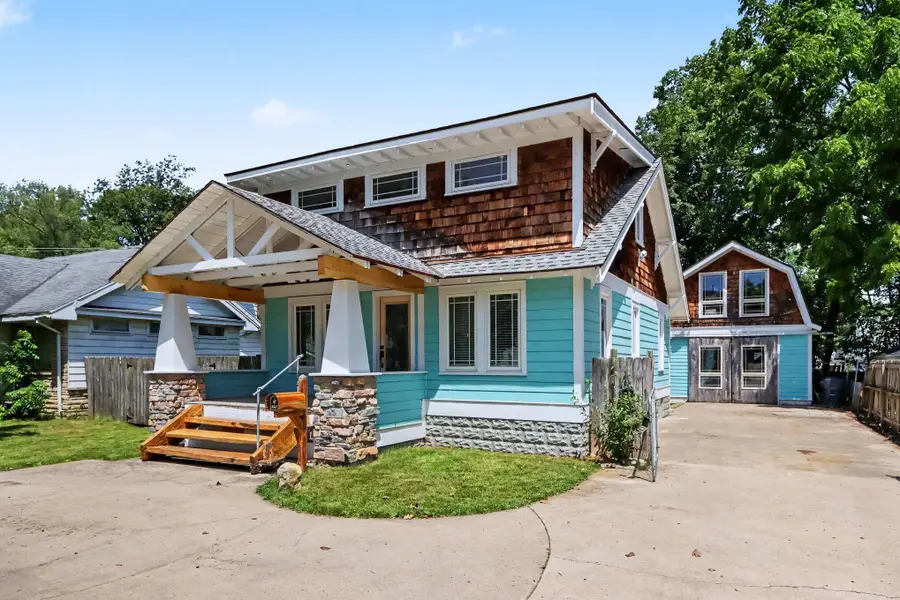 1227 E Cork Street, Kalamazoo, MI 49001 - #3