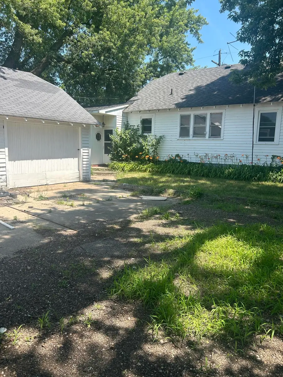 827 Golden Avenue, Emmett, MI 49014 - #2