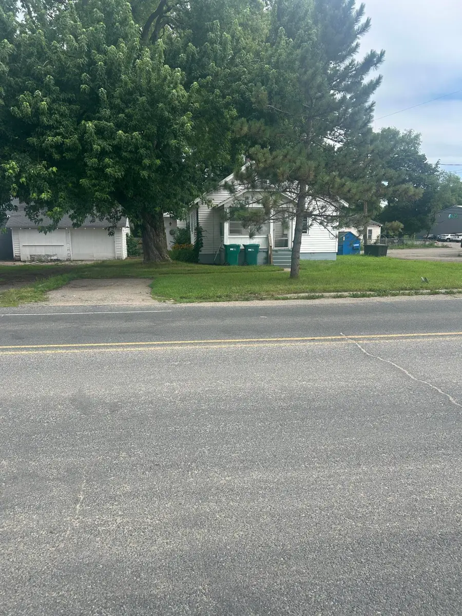 827 Golden Avenue, Emmett, MI 49014 - #3