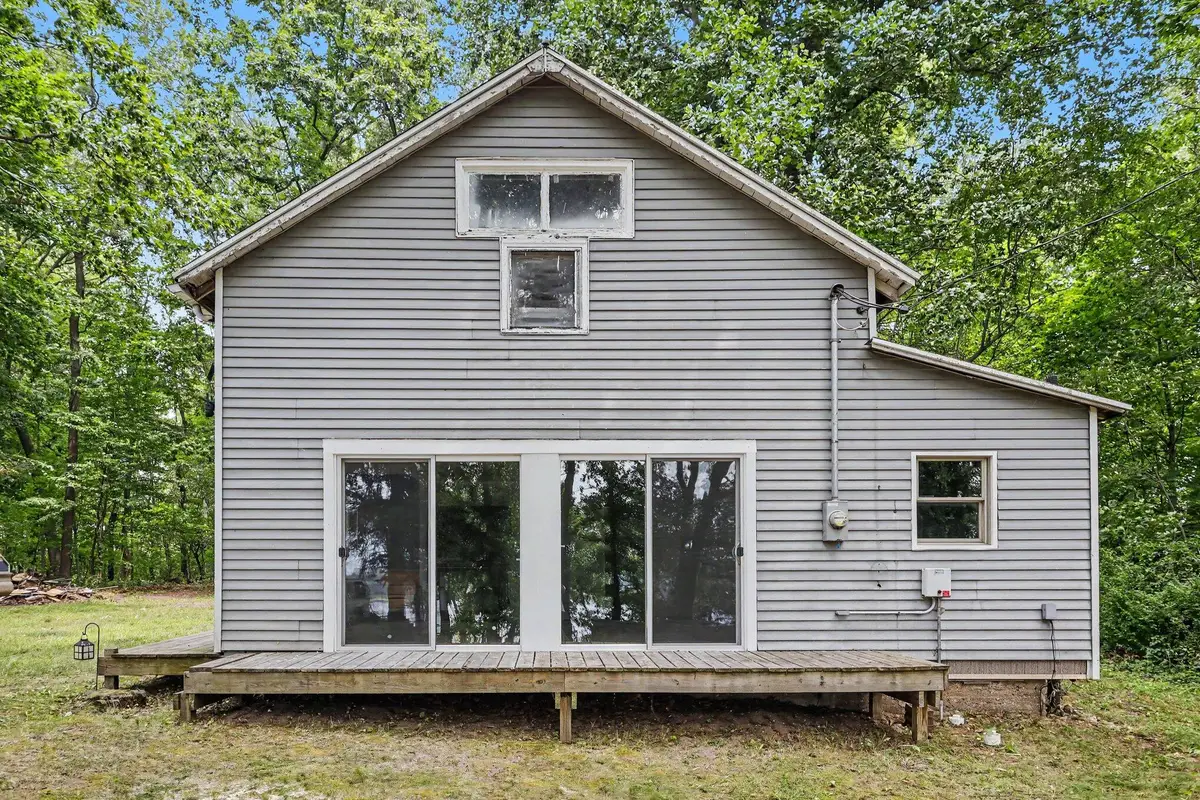5372 W Guernsey Lake Road, Delton, MI 49046 - #1