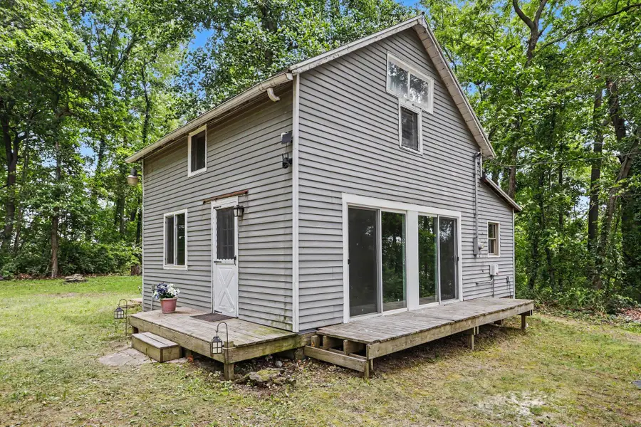 5372 W Guernsey Lake Road, Delton, MI 49046 - #2