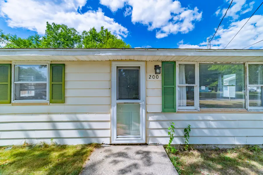 200 Wellworth Avenue, Springfield, MI 49037 - #2