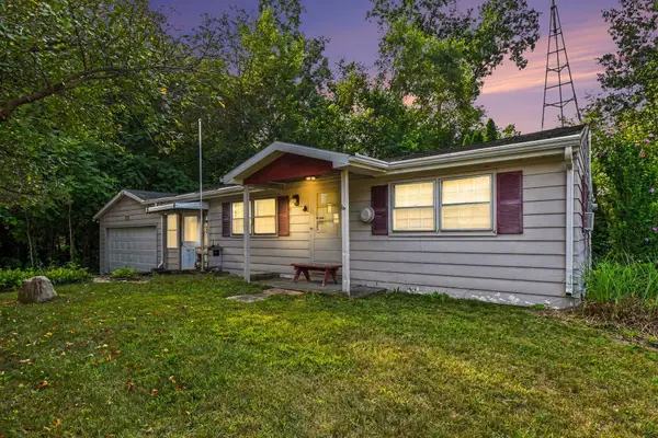 24675 Chestnut Street, Dowagiac, MI 49047