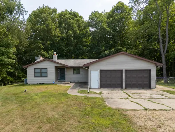 350 3rd Street, Plainwell, MI 49080
