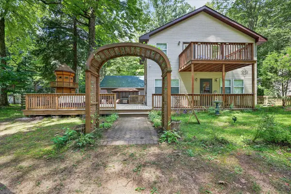 10268 51st Street, GrandJunction, MI 49056