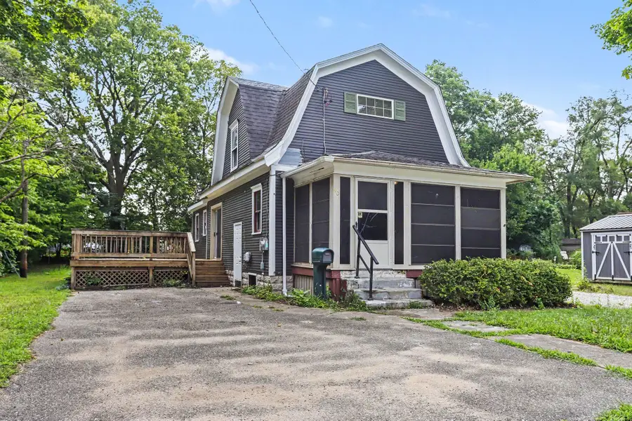 40 Oxford Street, Pennfield, MI 49017 - #2