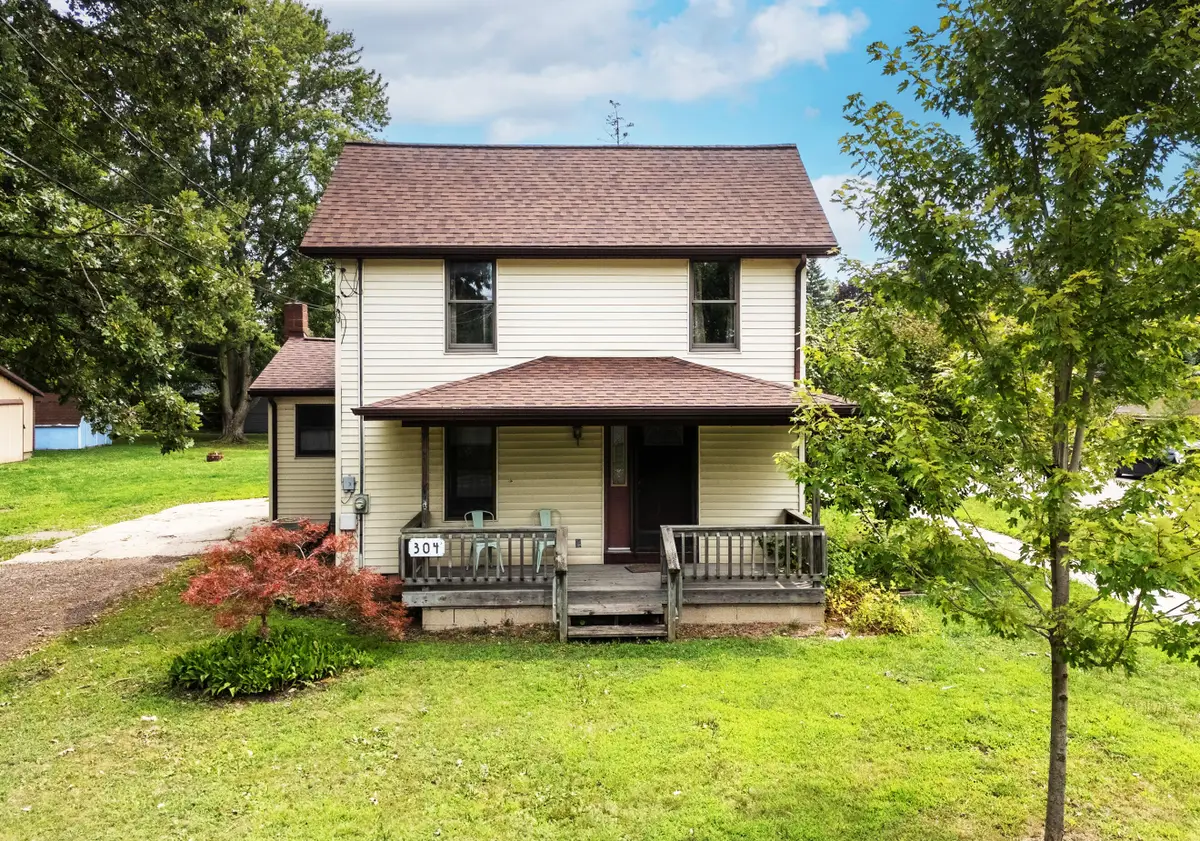 304 N Hartel Road, Potterville, MI 48876 - #1