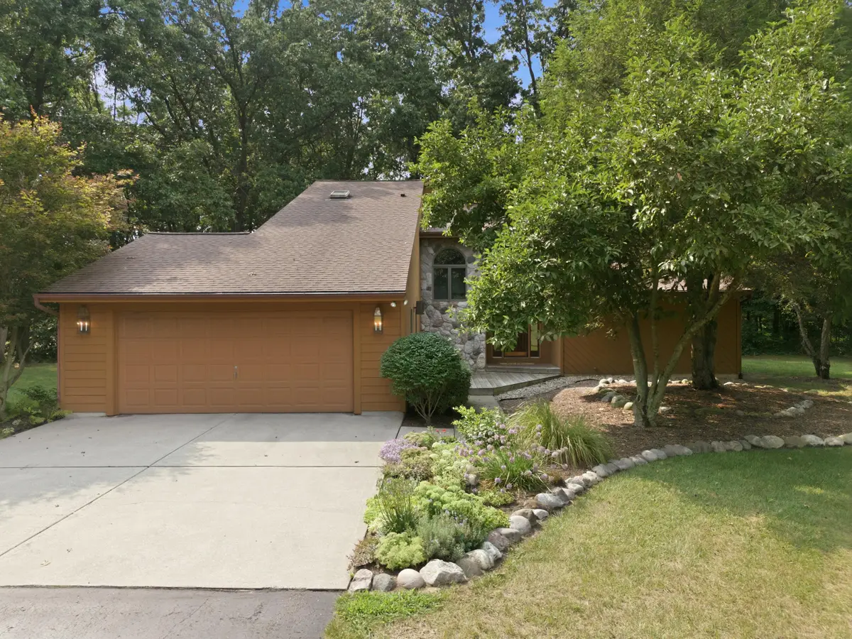 9890 W Q Avenue, Texas, MI 49071 - #1