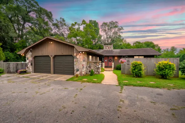 57131 Buckhorn Road, ThreeRivers, MI 49093