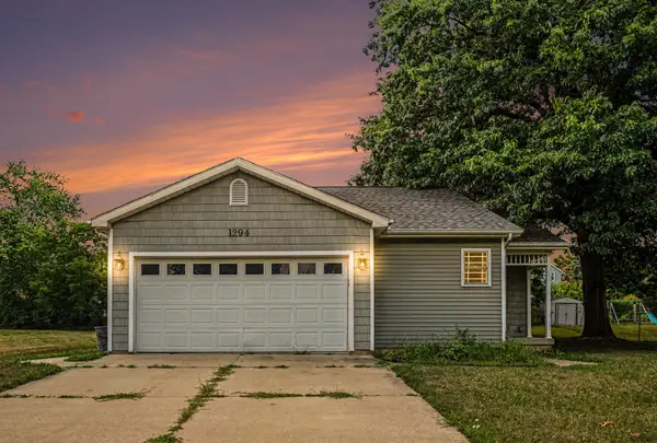 1294 Chalmers Drive, BattleCreek, MI 49015
