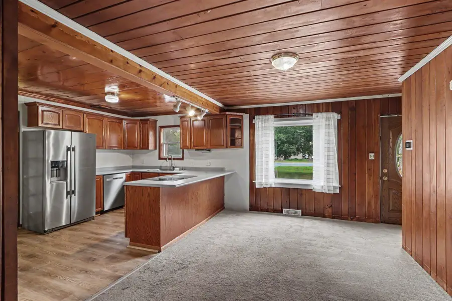 888 Riverview Drive, Plainwell, MI 49080 - #3