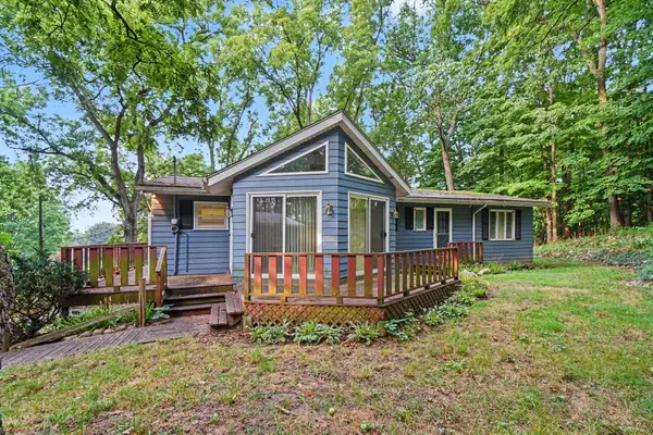 400 W Jackson Street, Augusta, MI 49012