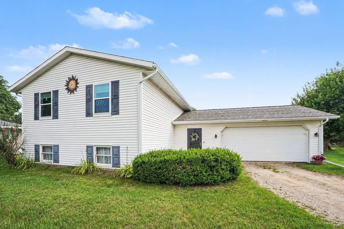 2074 101st Avenue, Otsego, MI 49078 - #1