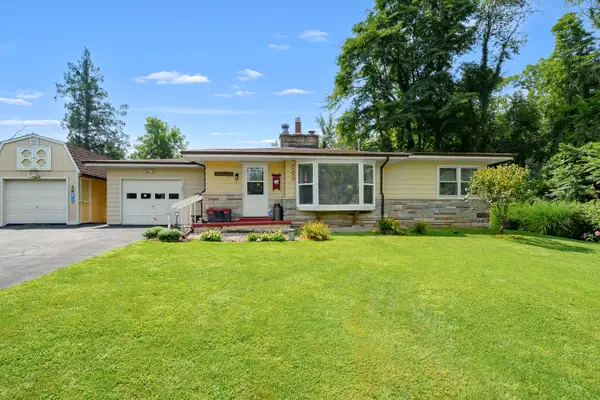 57109 Red Arrow Highway, Lawrence, MI 49064