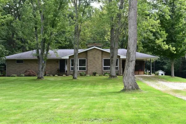 8361 Pucker Street, BerrienCenter, MI 49102