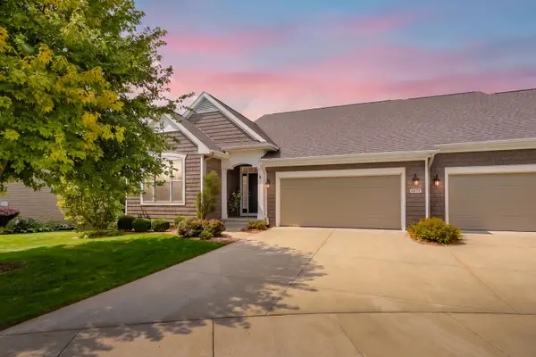 8874 Oak Meadow Cove, Portage, MI 49024