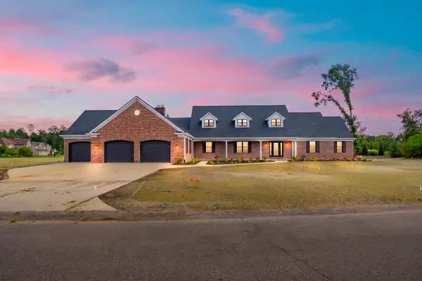 5217 Green Pine Lane, Kalamazoo, MI 49009