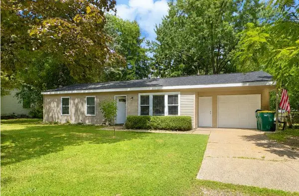 1507 Lake Avenue, Portage, MI 49002
