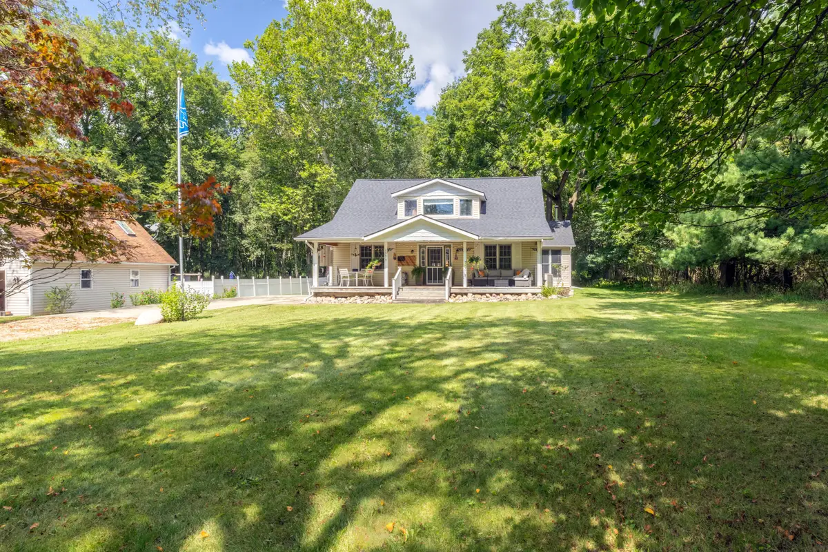 1375 E Osterhout Avenue, Portage, MI 49002 - #1