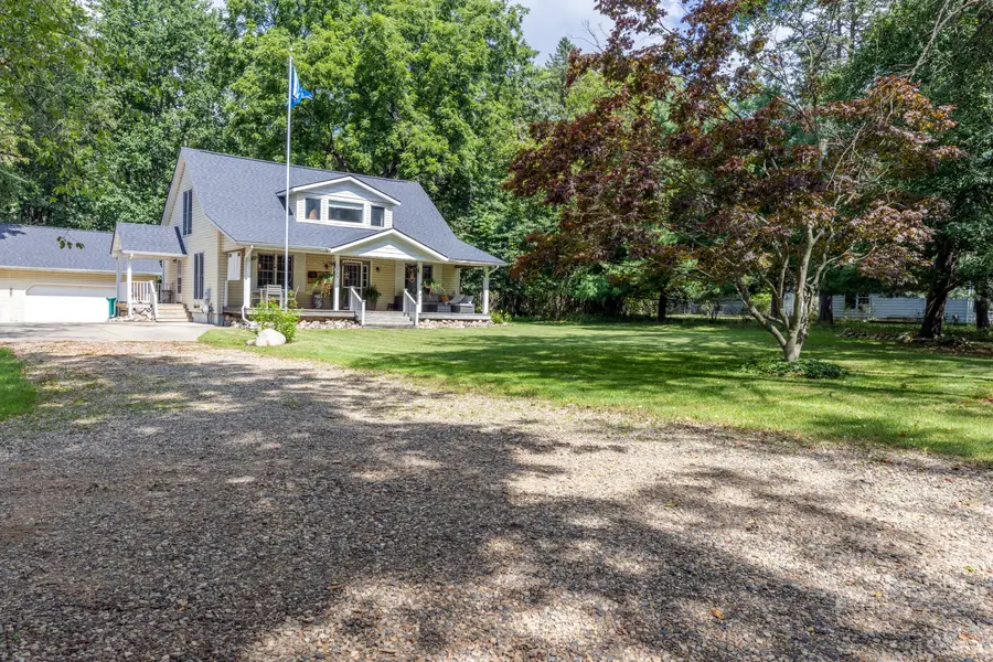 1375 E Osterhout Avenue, Portage, MI 49002 - #2