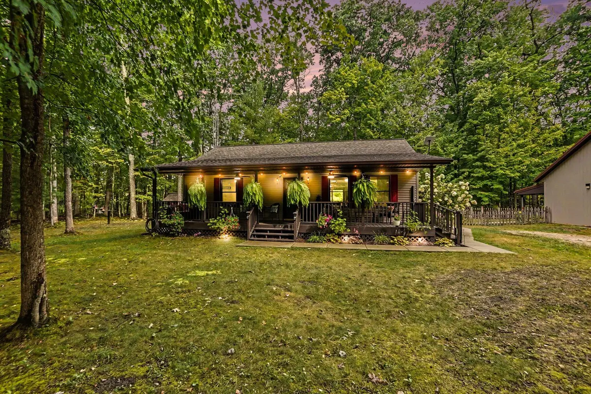 9051 S Trail Of The Lakes Lane, Baldwin, MI 49304 - #1