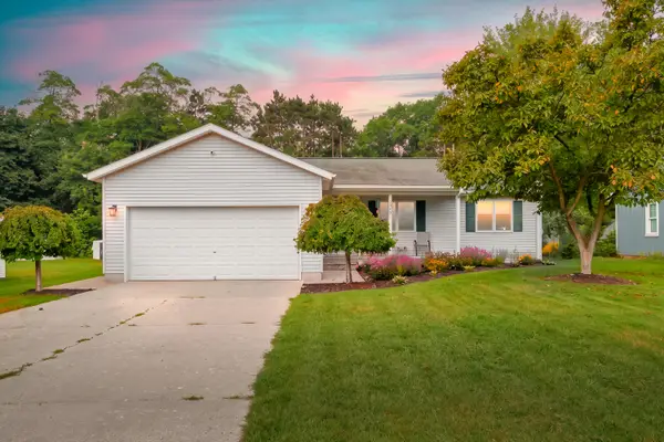 3343 John Street, Ravenna, MI 49451