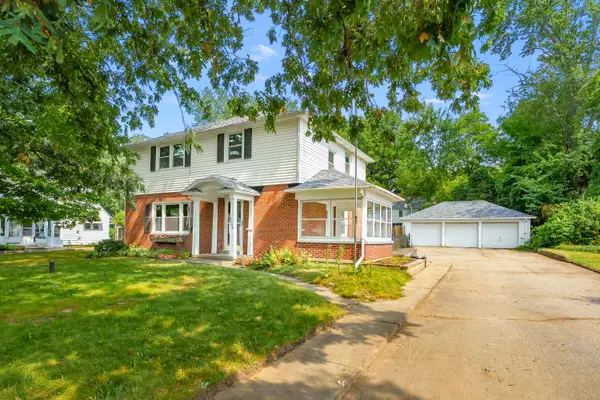 5048 Riverview Drive, Kalamazoo, MI 49004