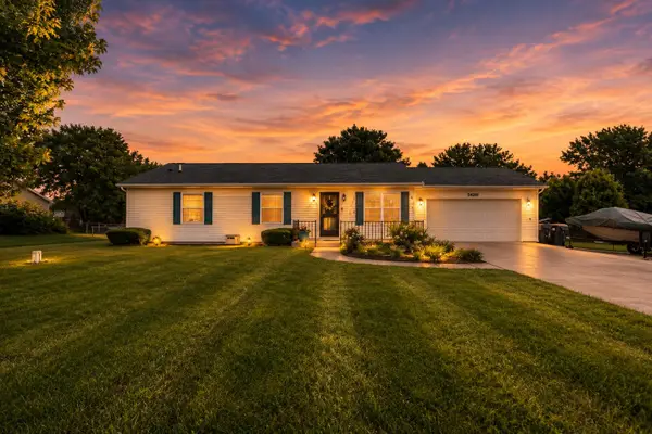 54241 Ridgeview Circle, PawPaw, MI 49079