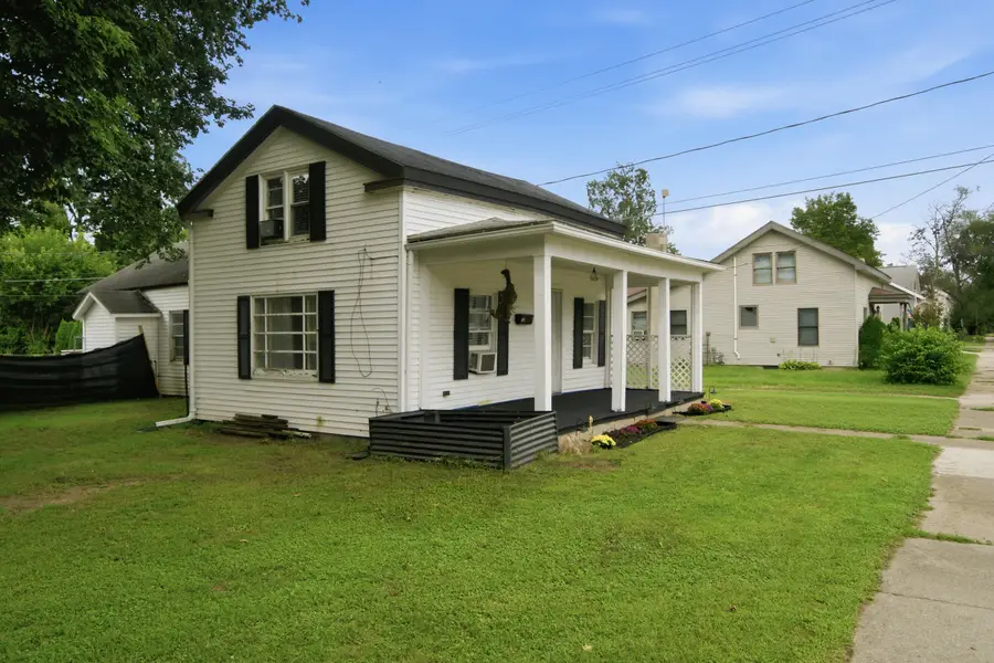 265 W 4th Street, Constantine, MI 49042 - #3