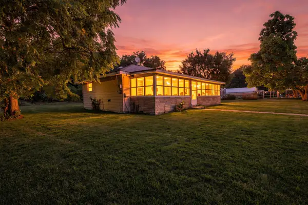 328 Pokagon Street, Dowagiac, MI 49047