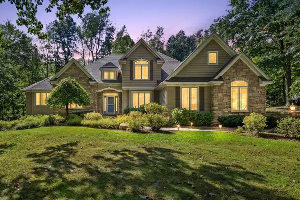 9607 Maricopa Trail, Kalamazoo, MI 49009