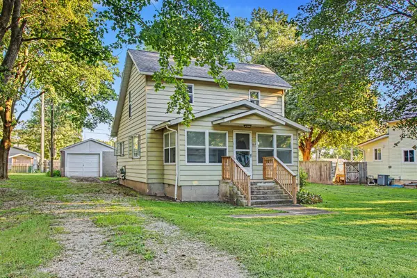 317 E Woodland Street, Marcellus, MI 49067