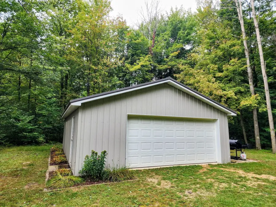 7883 W 112th Street, Grant, MI 49327 - #2