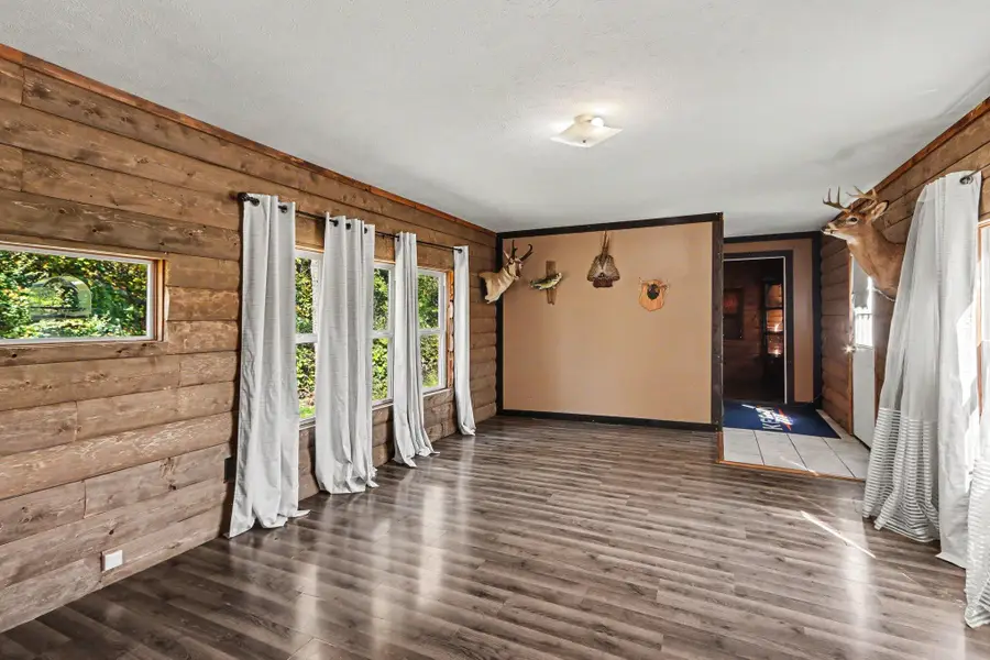 8647 Summit Drive, Delton, MI 49046 - #2