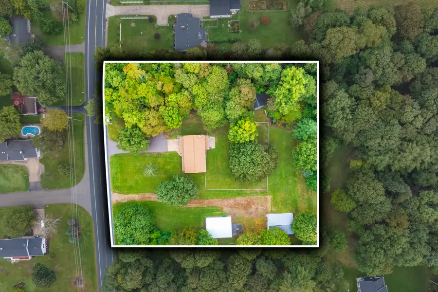 12531 S Sprinkle Road, Vicksburg, MI 49097 - #3