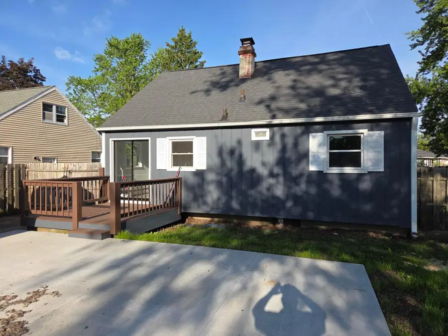 252 N 23rd Street N, Springfield, MI 49037 - #2