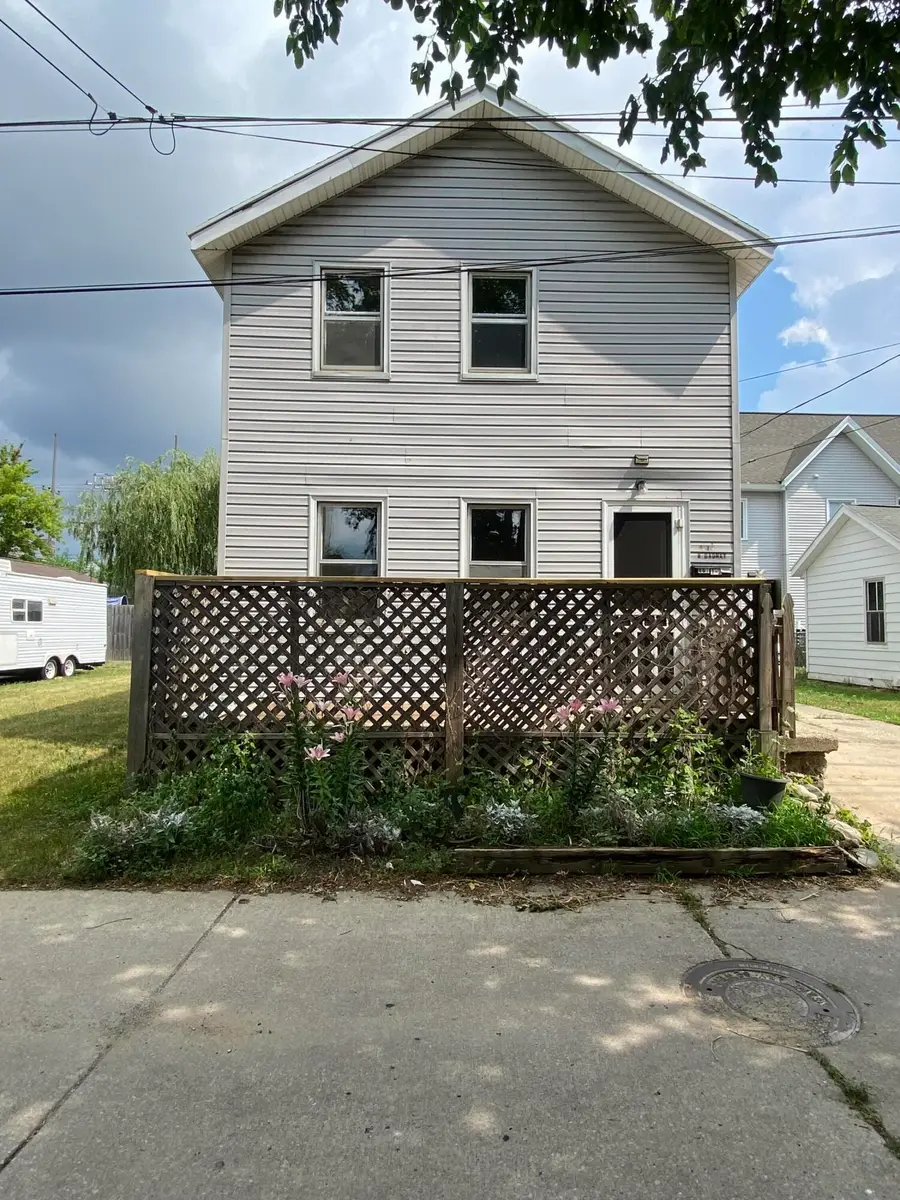 661 NW Broadway Ave. NW, Grand Rapids, MI 49504 - #2