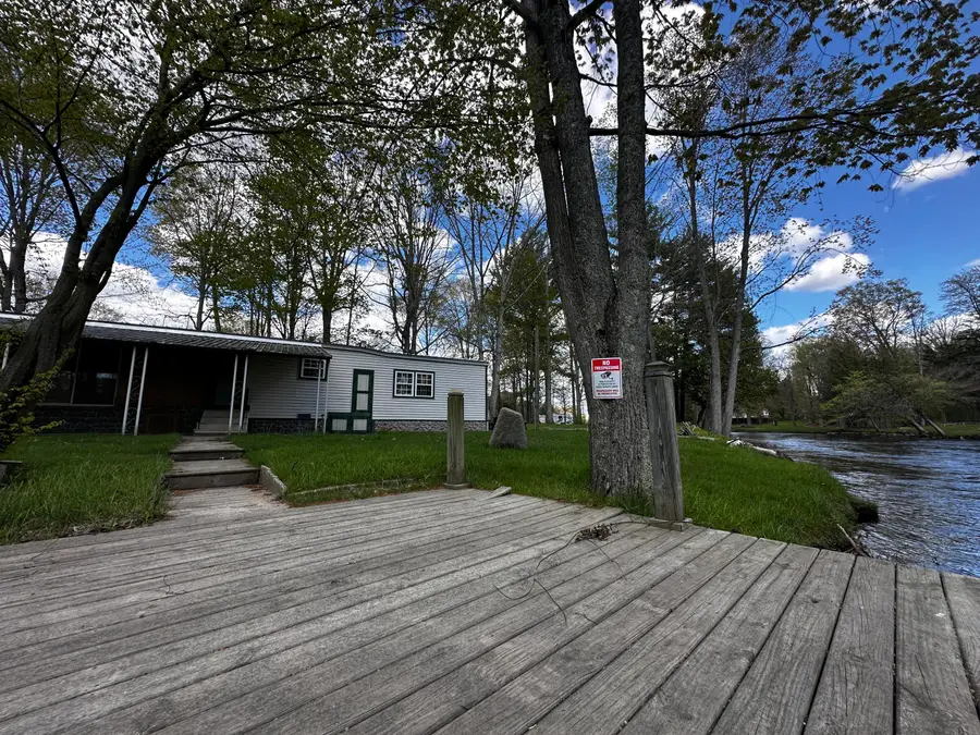 8933 E M 20, Hesperia, MI 49421 - #2