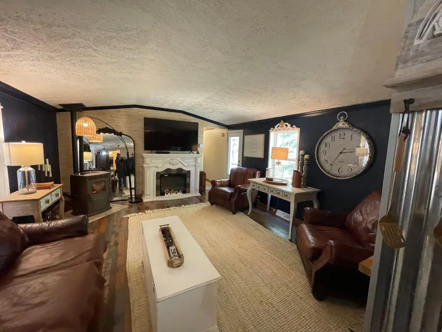 18965 N Coates Highway, Brethren, MI 49619 - #3