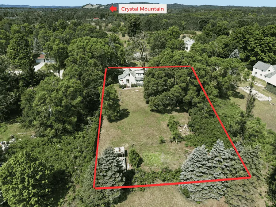 7435 3rd Street, Thompsonville, MI 49683 - #2