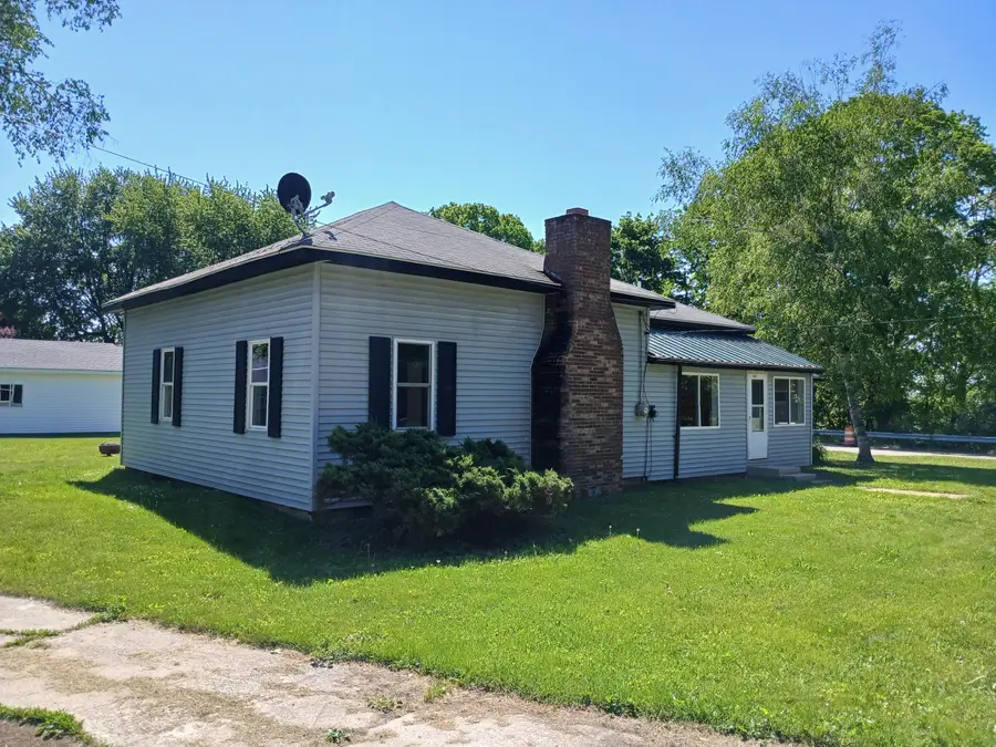 409 S Scott Street, Scottville, MI 49454 - #3