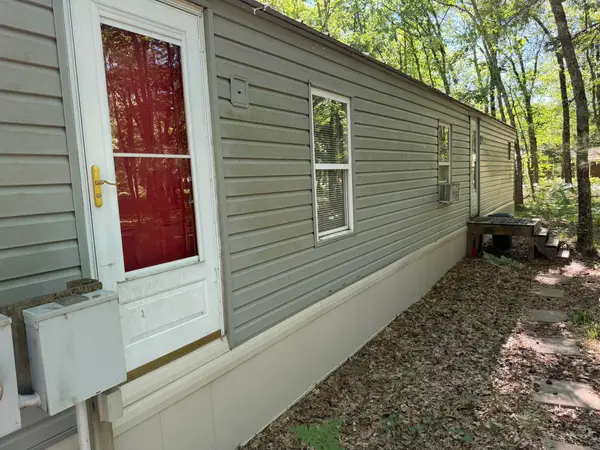 7363 Riverside Drive, Manistee, MI 49660