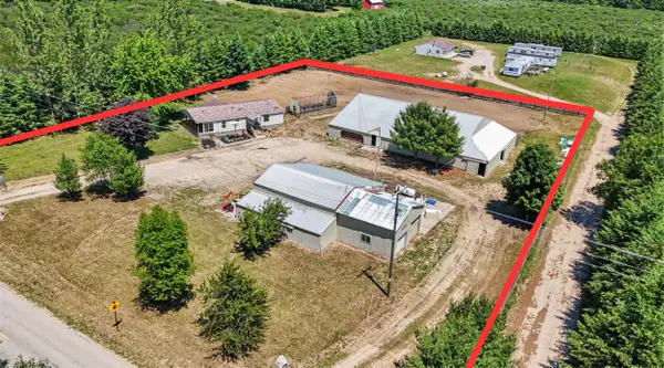 1904 N 48th Avenue, Mears, MI 49436