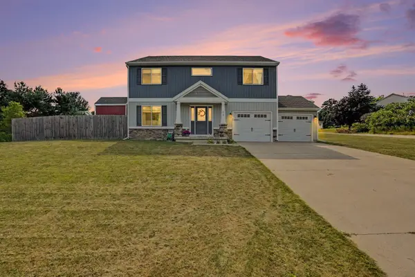 853 N Michigan Avenue, Fremont, MI 49412